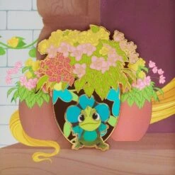 LOUNGEFLY Tangled Pascal Flowers Lenticular Enamel Pin -Bag Sales Shop FGoKV3uSdVzHlaHsvIZoigtWQv6EMkYj1EmhkY6w